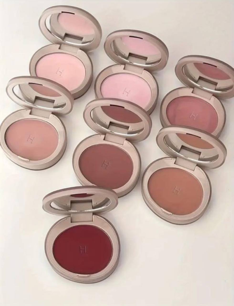 Cream blush